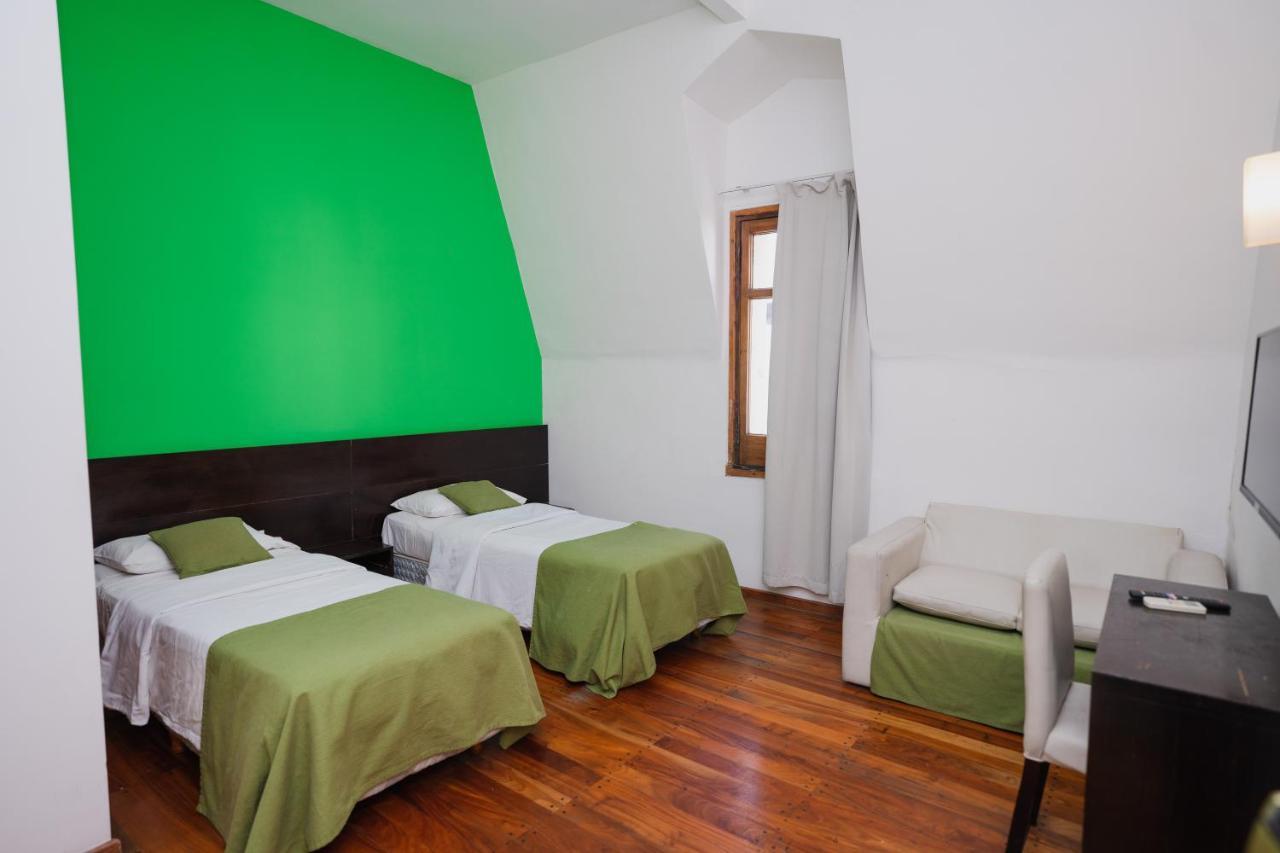 Alma De Hotel